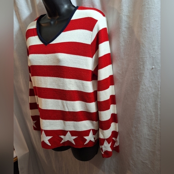 Red and White Striped Sweater with Stars - Picture 4 of 6